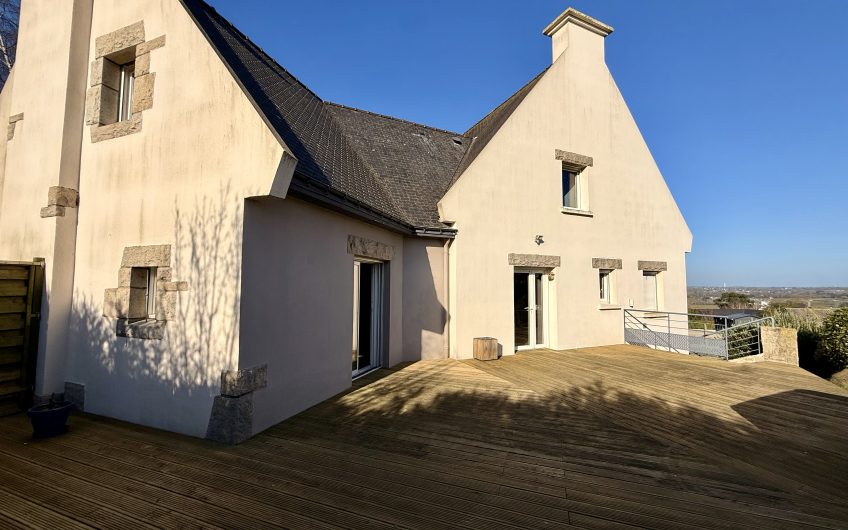 MAISON – 7 PIECES – LANGUEUX