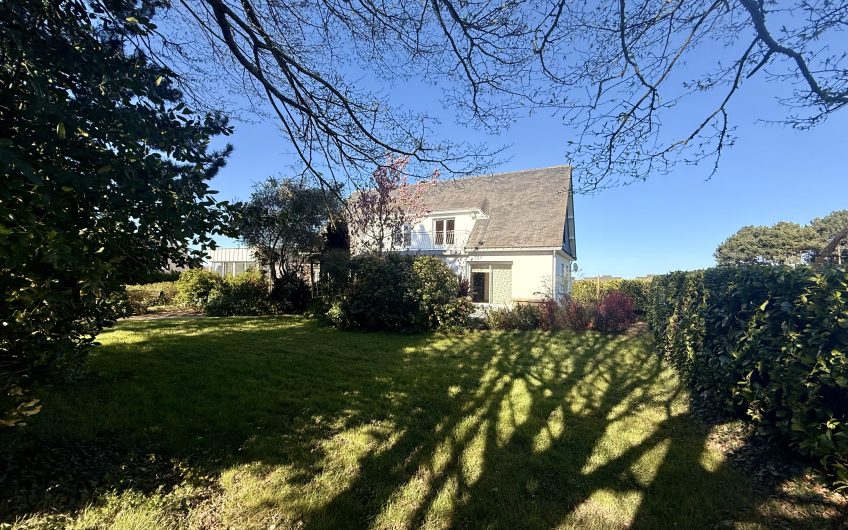 MAISON FAMILIALE – 10 PIECES – LANGUEUX