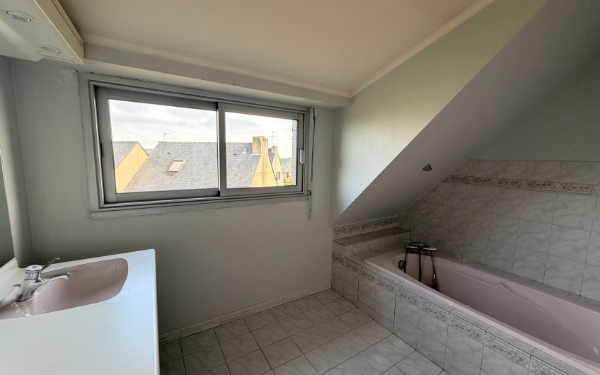 MAISON – 4 PIECES – LANGUEUX