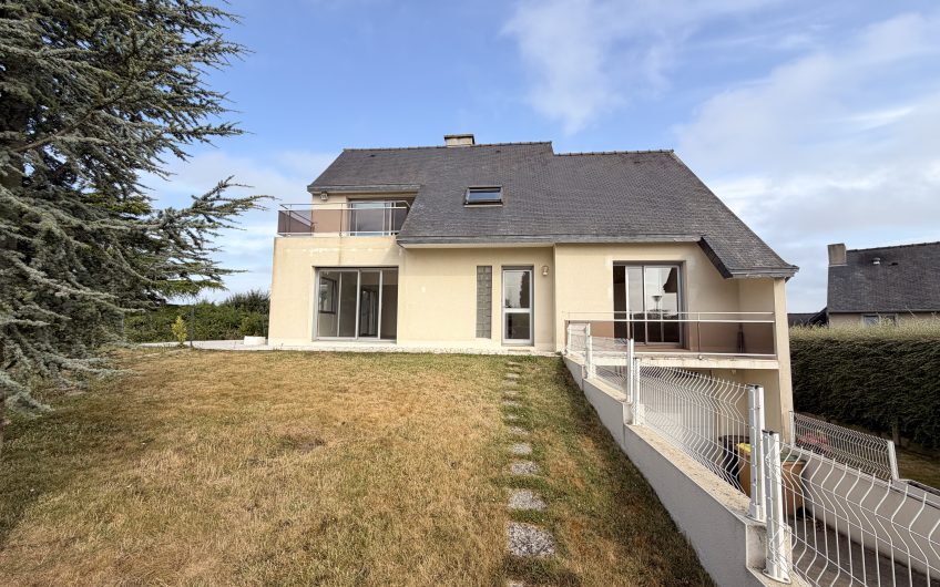 Facade avec accès garage
